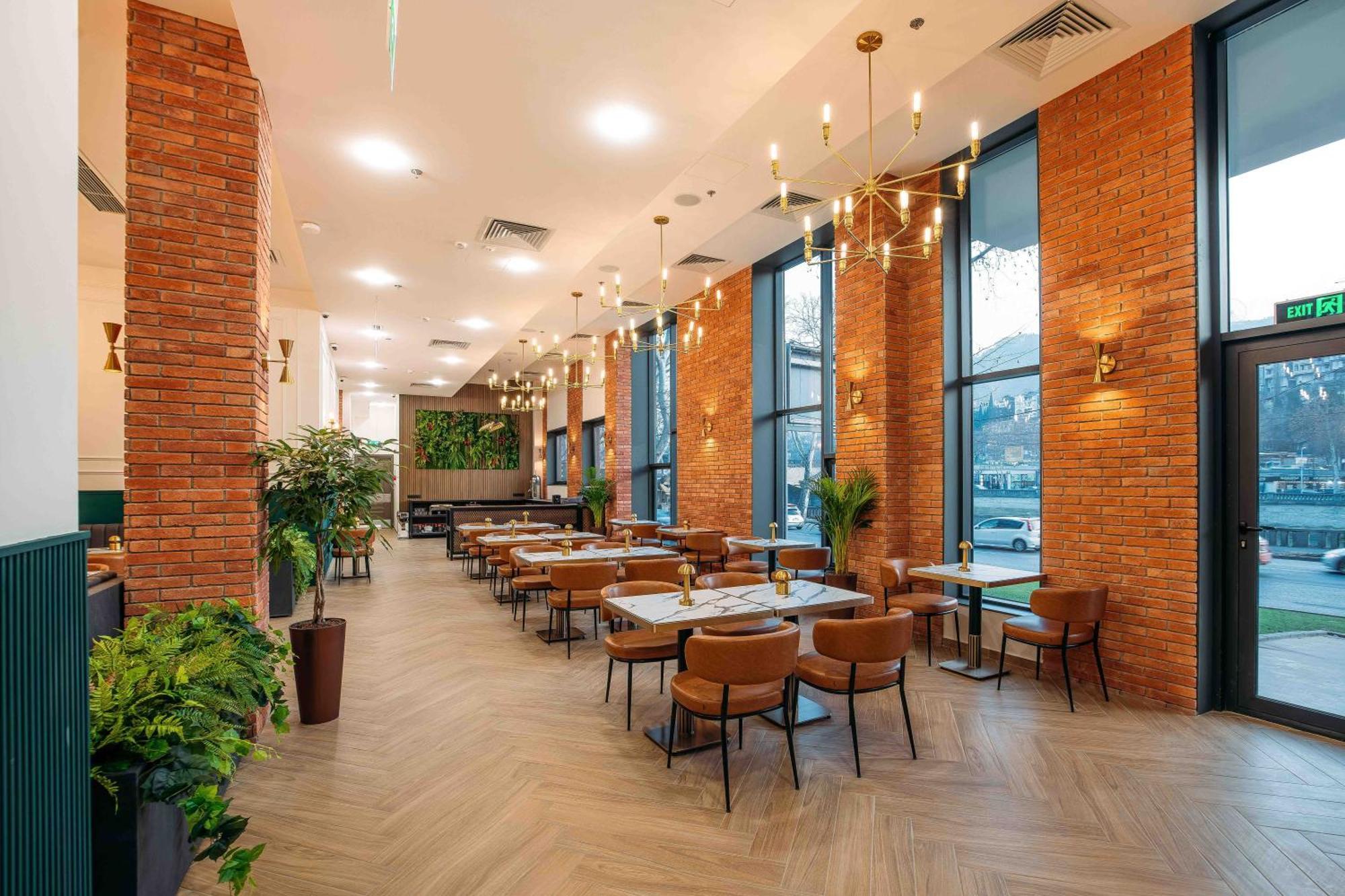 Hotel Monday By Dnt Group Tbilisi Buitenkant foto