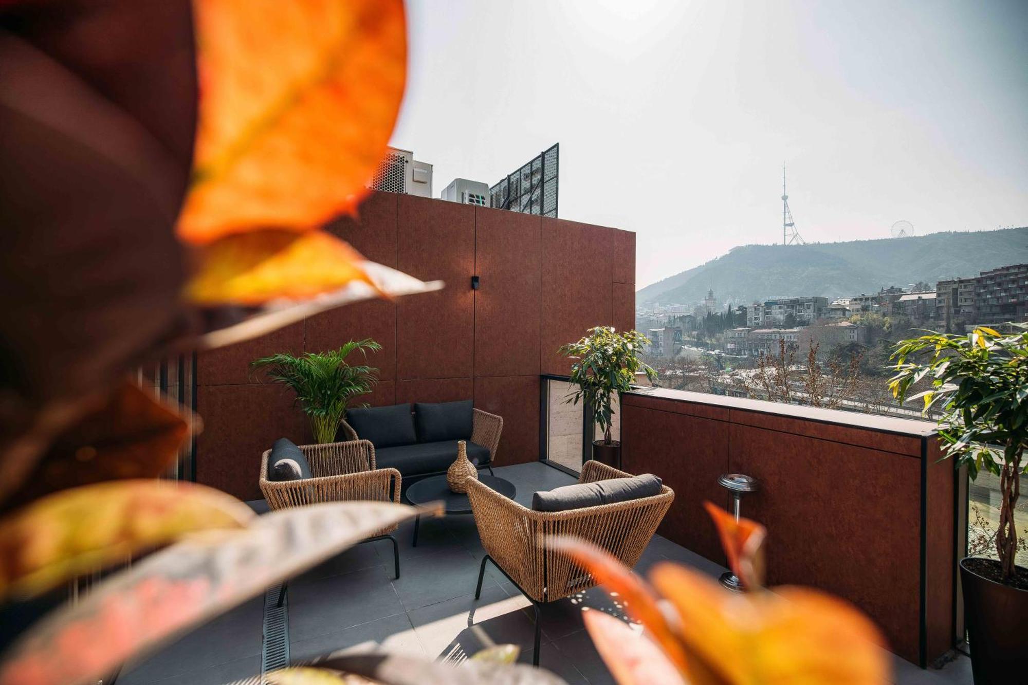 Hotel Monday By Dnt Group Tbilisi Buitenkant foto