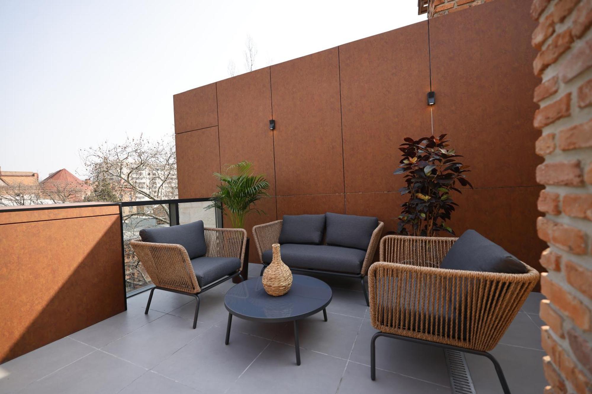 Hotel Monday By Dnt Group Tbilisi Buitenkant foto
